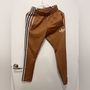 Adidas sweatpants